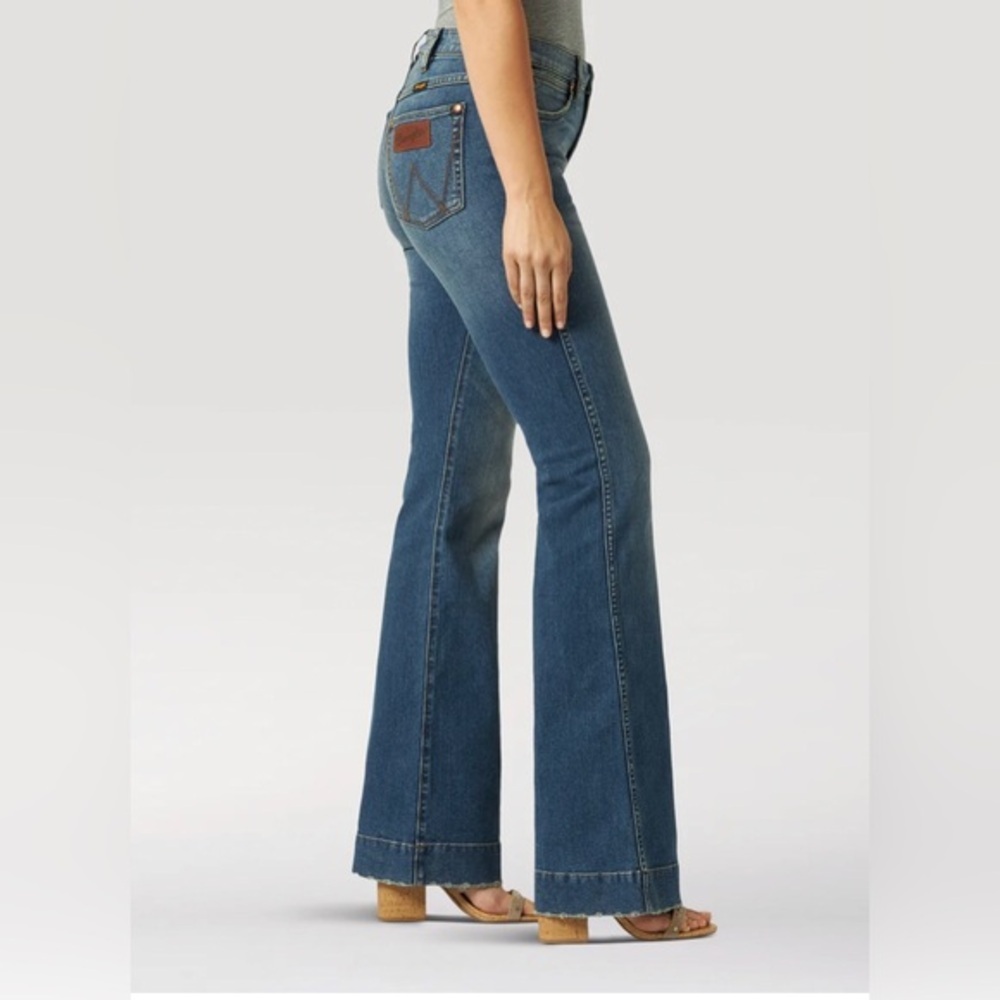 Wrangler Retro premium High Rise Trouser boot Jeans #1011MPESY size 27x36 new